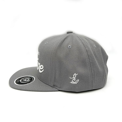 AKTIVE Los Angeles Classic Snapback in Gray